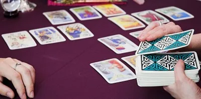The Significator, Shadow, Clarifier, and Jumper Cards in a Tarot Card Reading - 1 Tarot-Cards-Spread