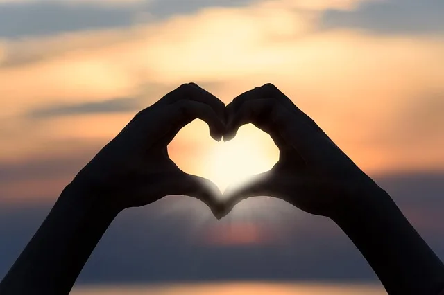 Manifesting Romance using your Tarot Cards