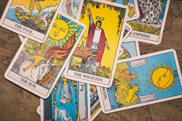 Card-Based Divination Systems - 6 Tarot Cards Spread Out for a Tarot Card Reading