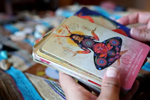 Card-Based Divination Systems - 7 Oracle Cards