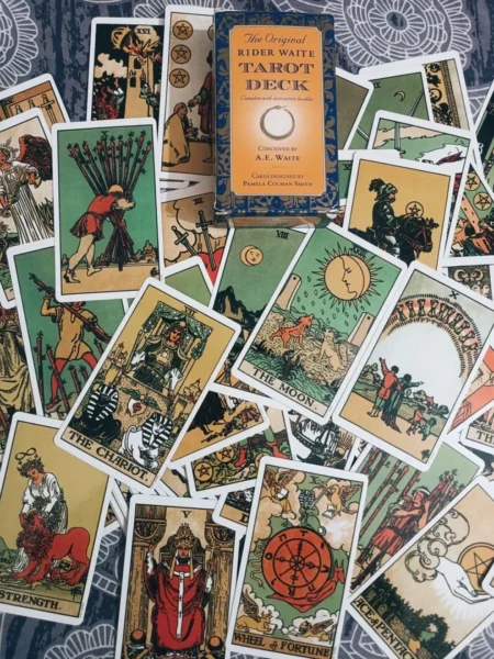 Intuition & Tarot: Trusting your inner voice - 6 A spread of Rider Waite tarot cards used for divination and spiritual guidance.