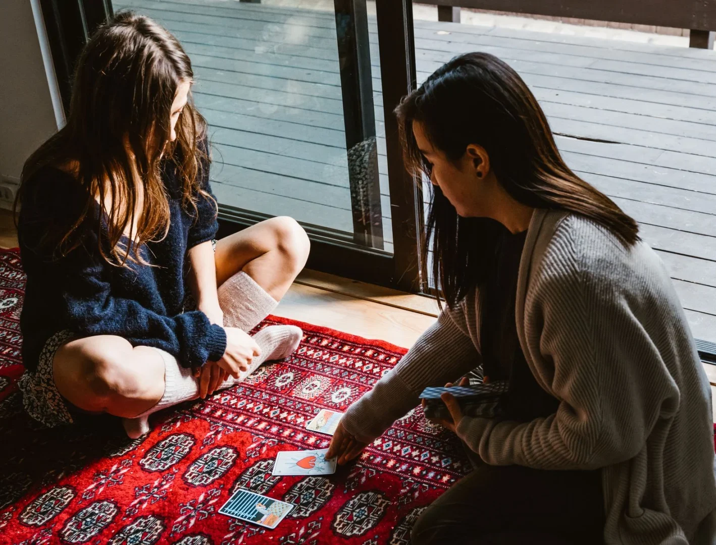 Reading Tarot Cards for Total Strangers